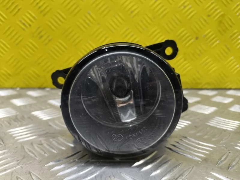 Фара противотуманная левая Land Rover Freelander Ii (2006-2014) 2010 LR001587