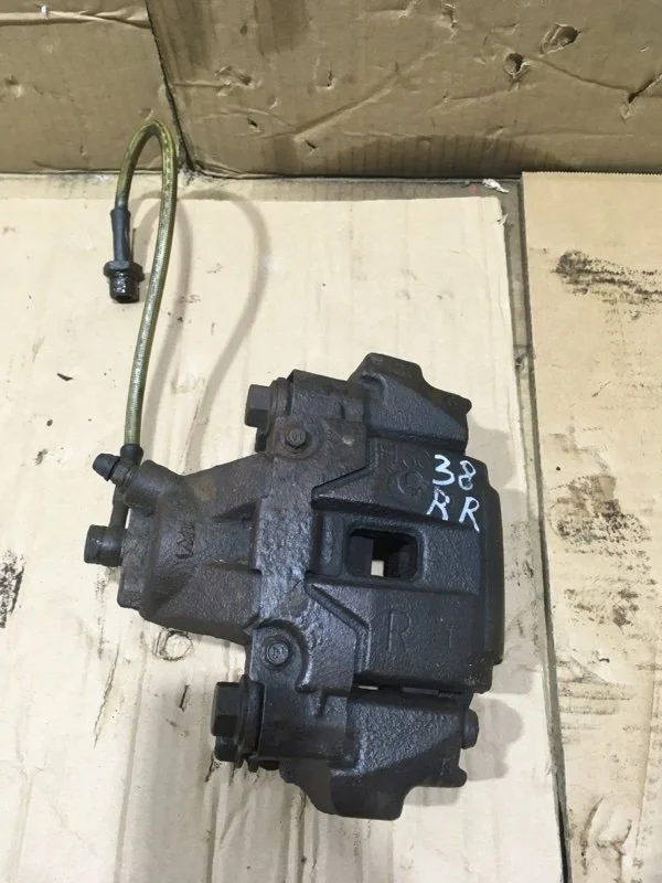 Суппорт тормозной Toyota Land Cruiser 2011 4783060080 URJ200 1VD-FTV 4.5, задний правый