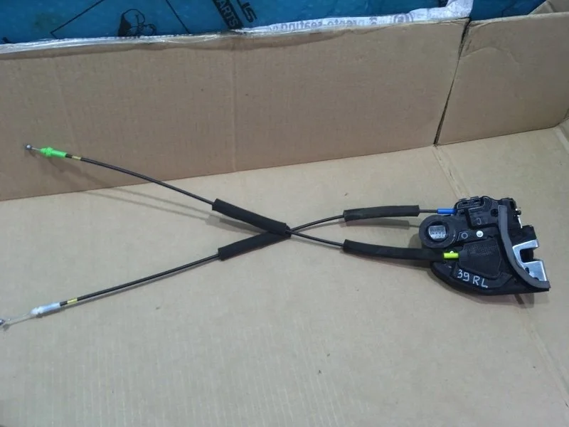 Замок двери задней левой LEXUS ES200 2016 6906033120 XV60 6AR-FSE, задний левый