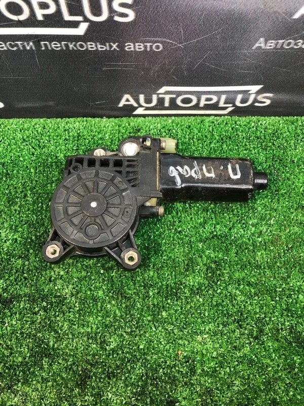 Моторчик стеклоподъемника Hyundai Sonata 2005 9882029000 EF G4JP 2.0, передний правый