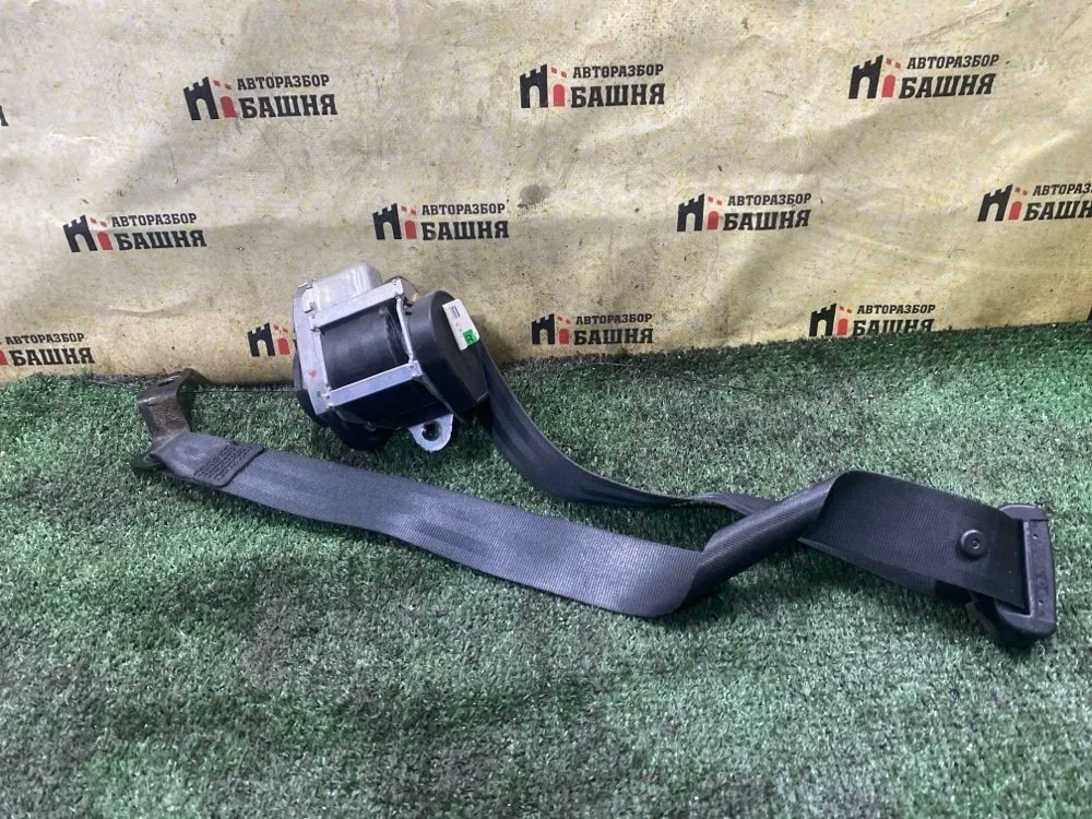 Ремень безопасности Skoda Rapid 2014 60U857702 CAXA, правый