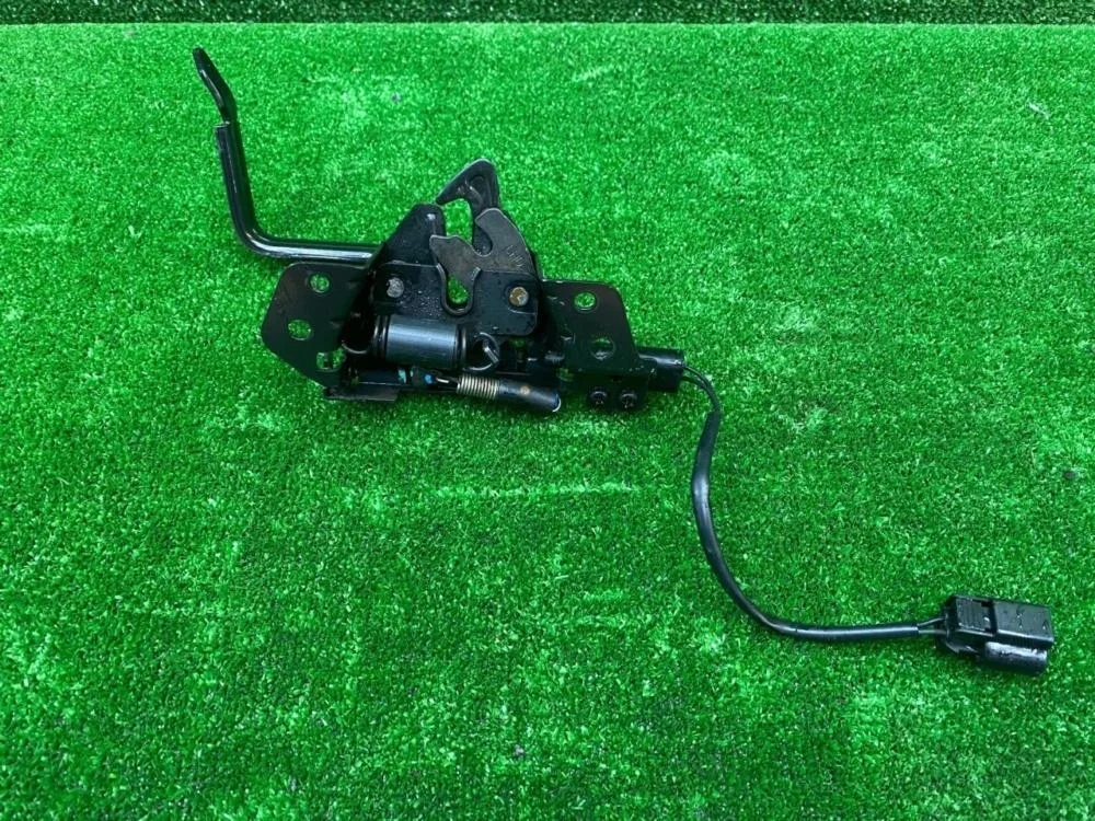 Замок капота Hyundai Santa Fe 2020 81130S1000 TM D4HB