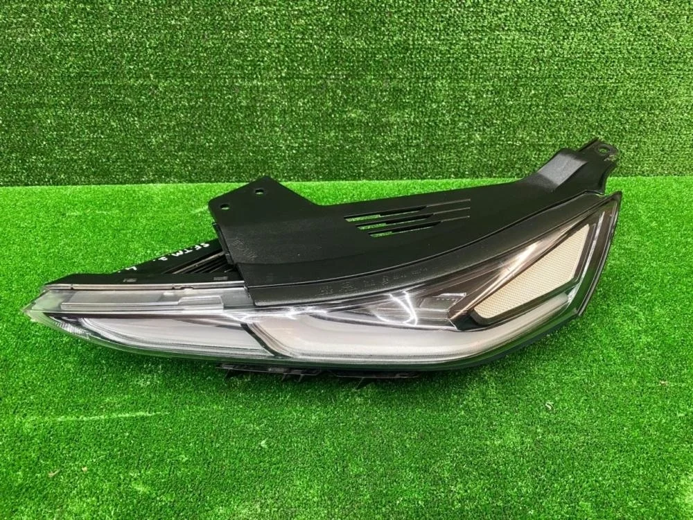 Фара Hyundai Santa Fe 2020 92207S1000 TM D4HB, левая