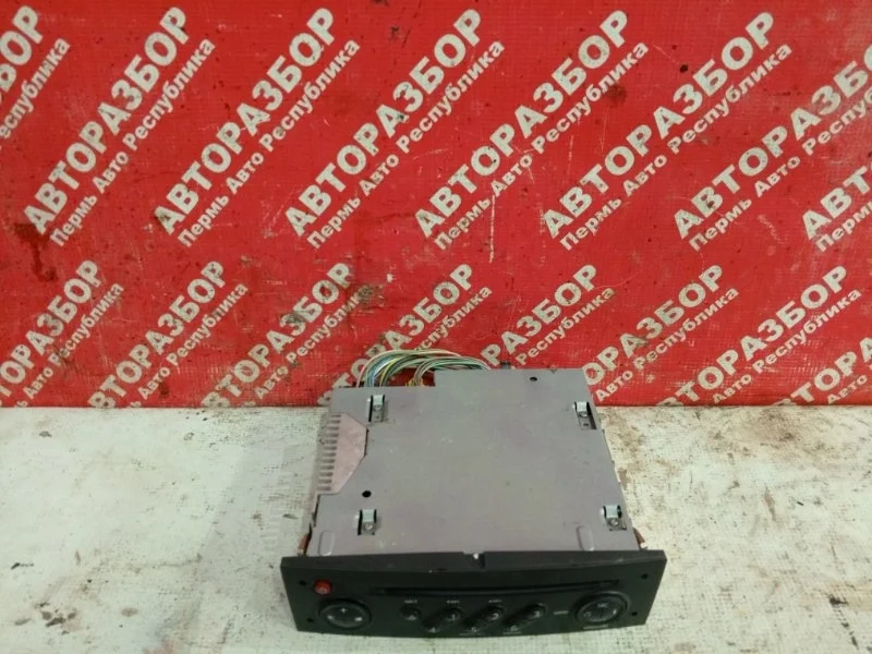 Магнитола Renault Megane 2007 8200633637 2 K4MD812