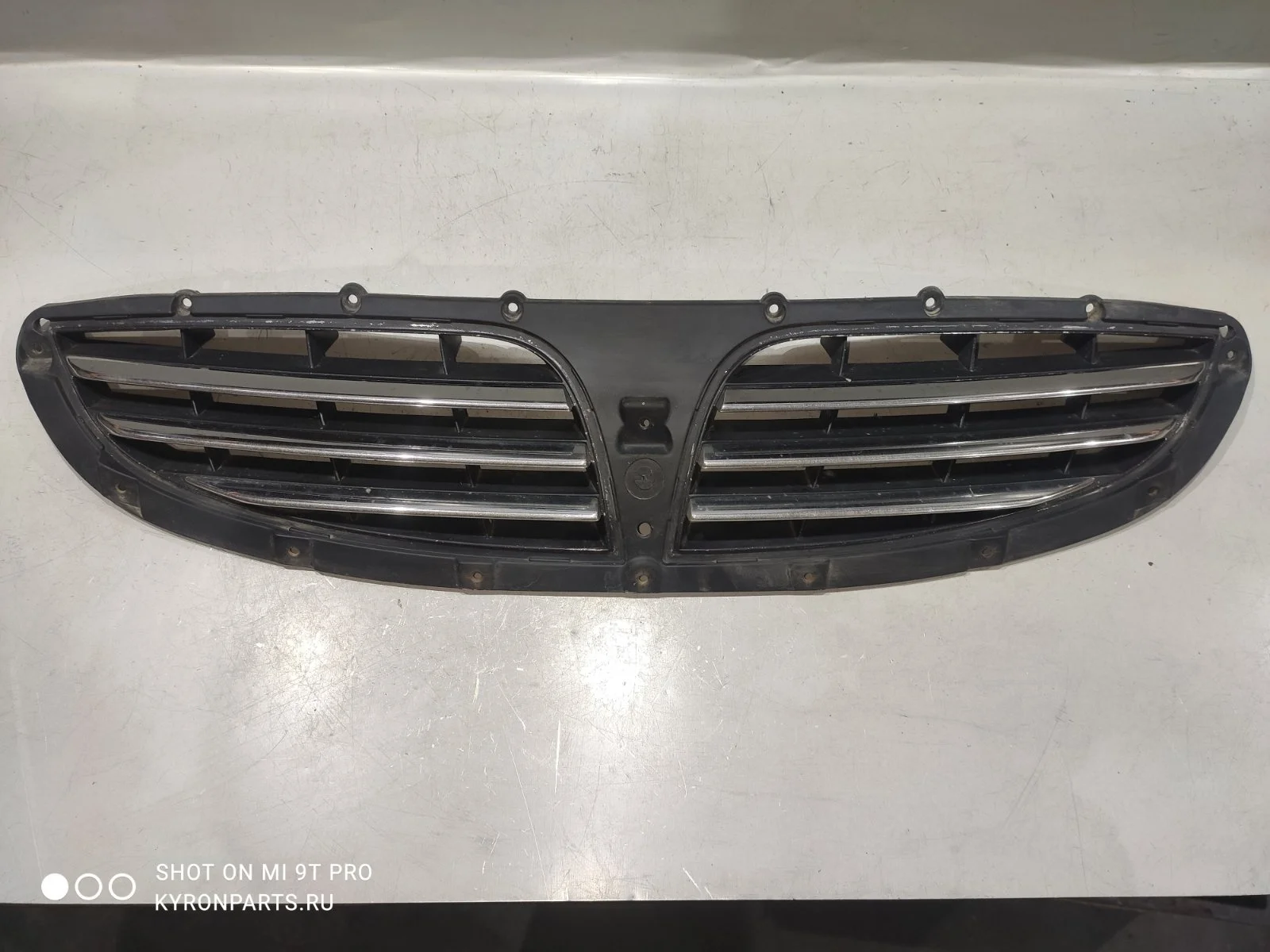 Решетка радиатора SsangYong Kyron 2007 D100