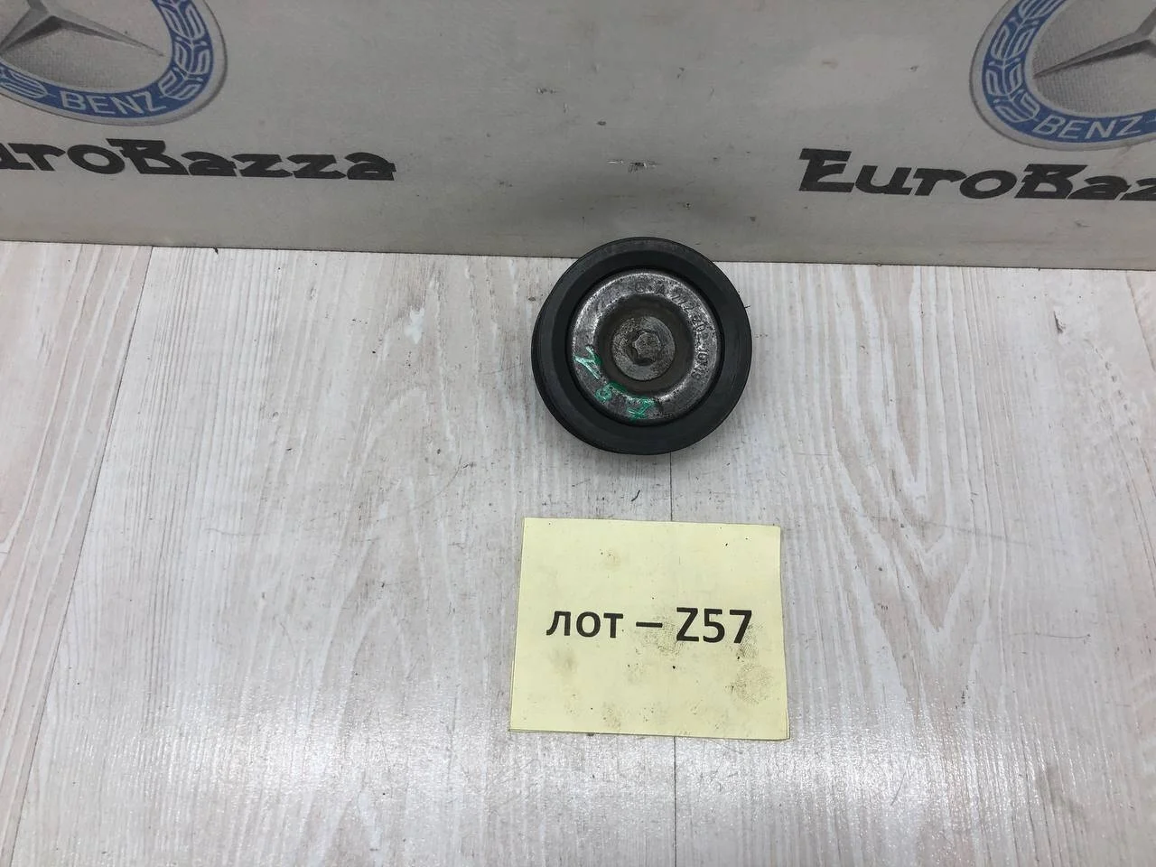 Ролик приводного ремня Mercedes M273 M272