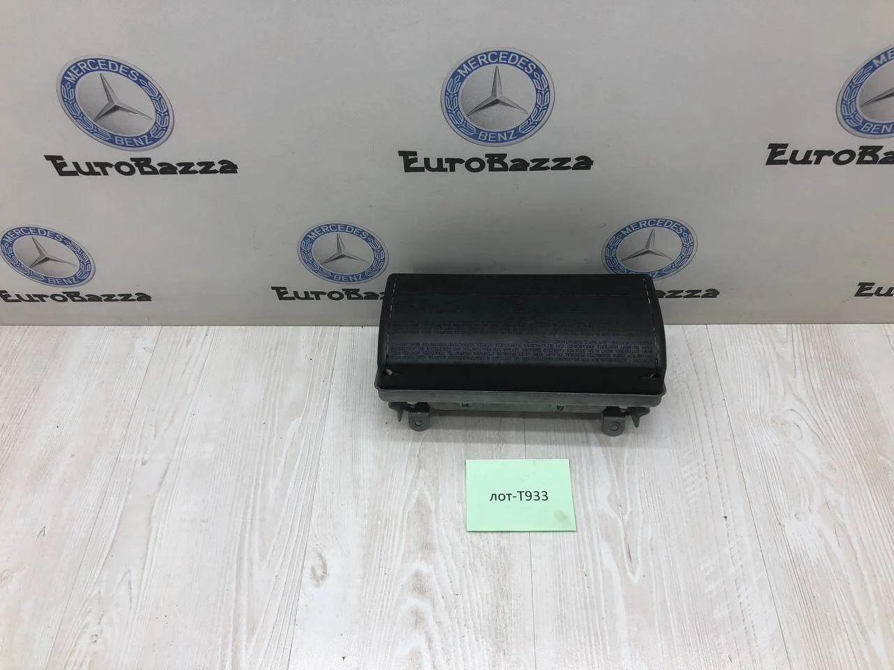 Подушка безопасности в торпедо Mercedes W211