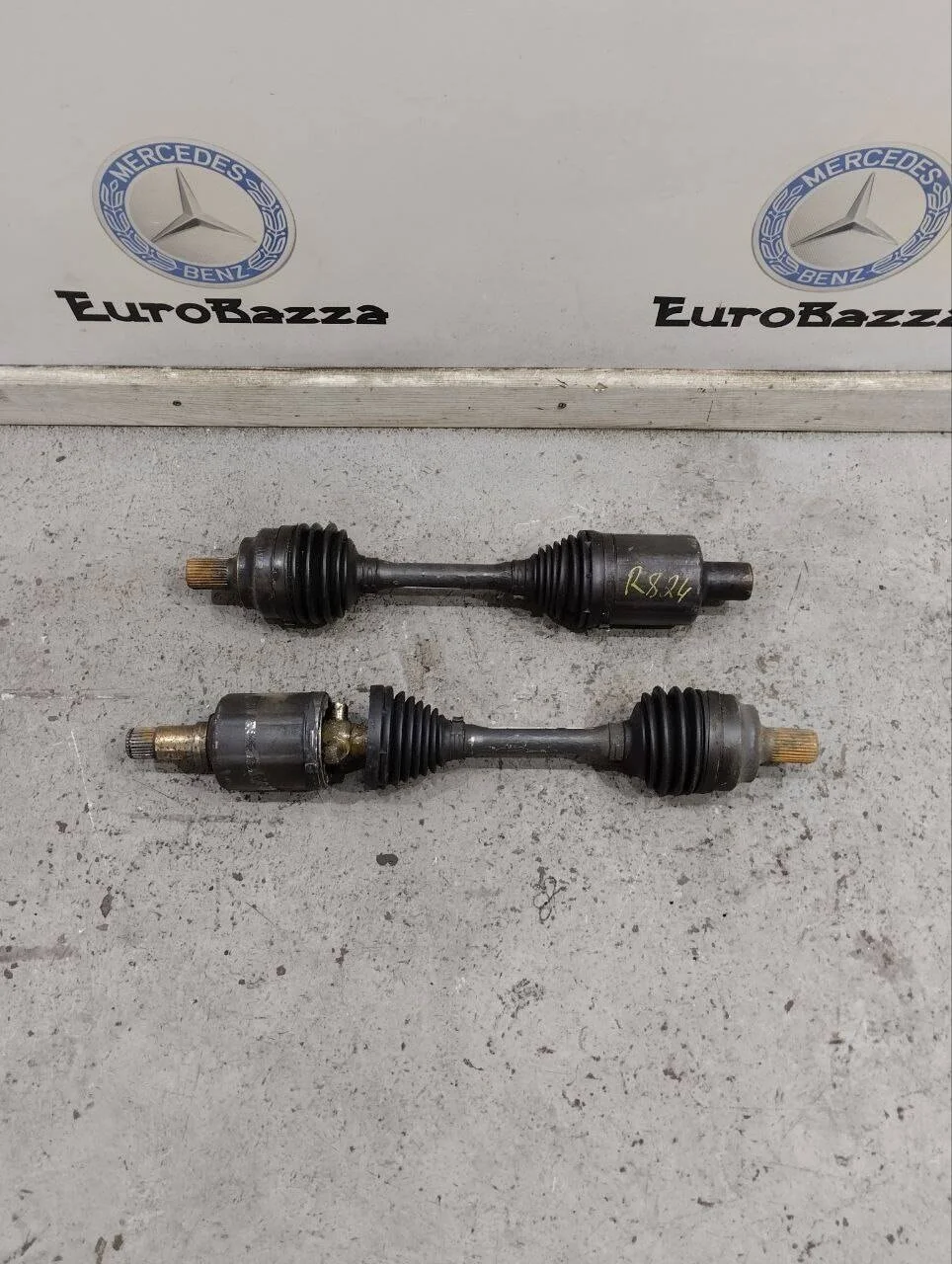 Привод передний Mercedes X204