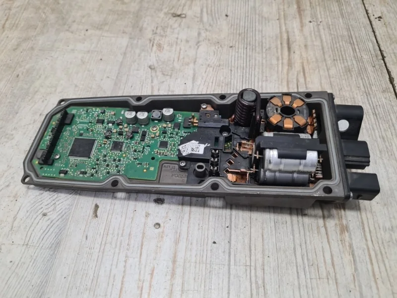 Блок управления рулевой рейкой Audi A6 2011-2018 4G