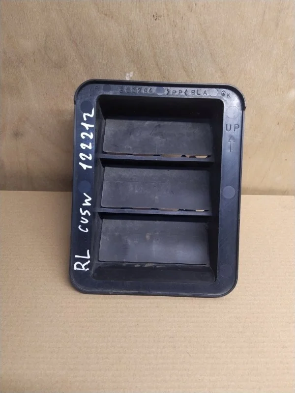 Клапан вентиляции багажного отсека Mitsubishi Airtrek 2005 CU5W