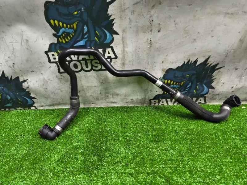 Патрубок системы охлаждения Mercedes-Benz C-class 2012 A2045010124 W204 271.860