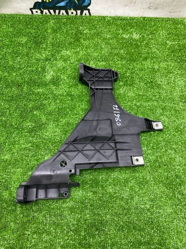 Кронштейн фары левой Audi A4 2013 8T0941453D B8 CDN