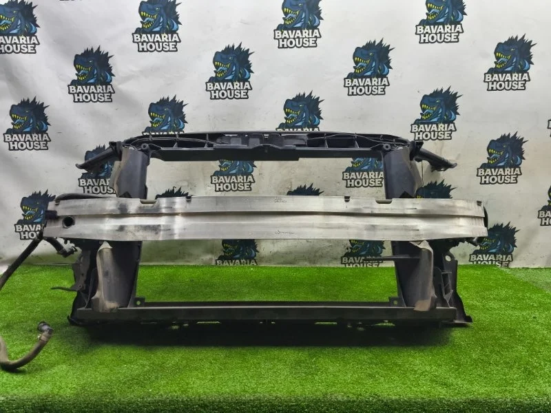 Панель передняя (телевизор) Audi A3 2008 8P0805588L 8P CCZ