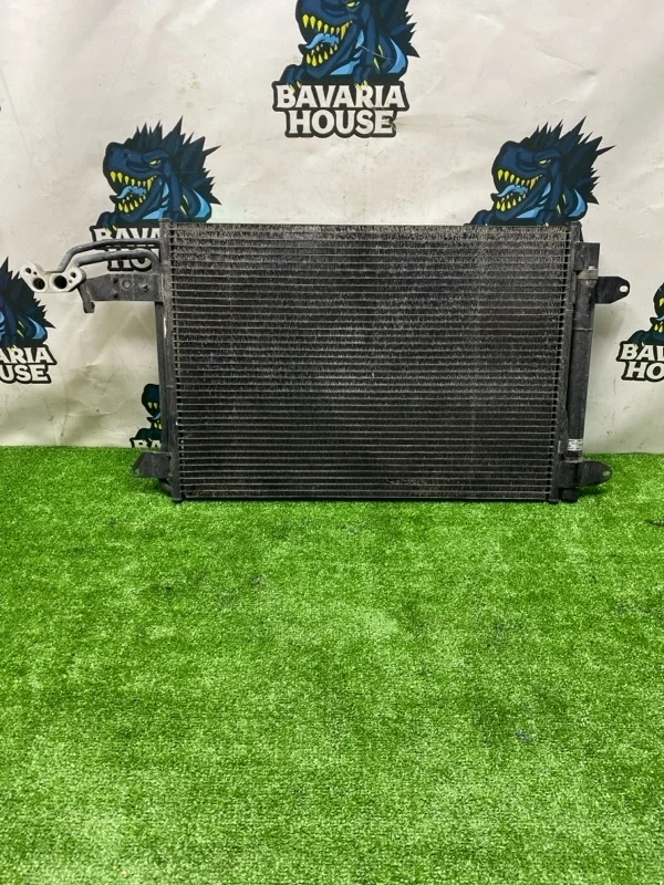 Радиатор кондиционера Audi A3 2008 1K0820411AK 8P CCZ