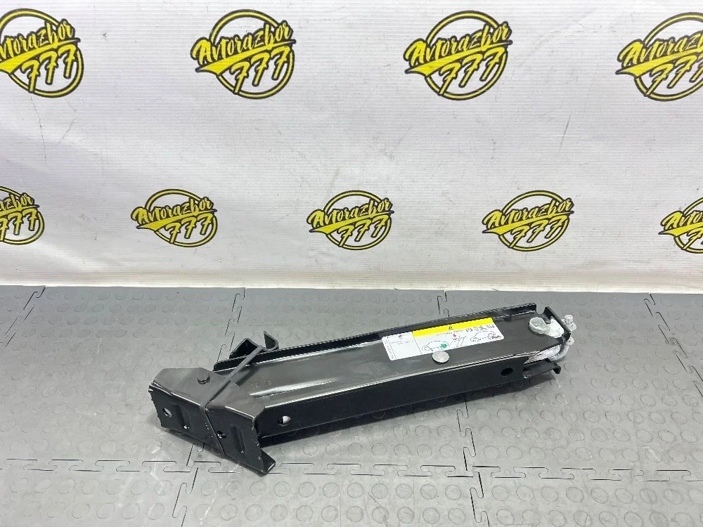 Домкрат Volkswagen Tiguan I рестайлинг (2011—2019)