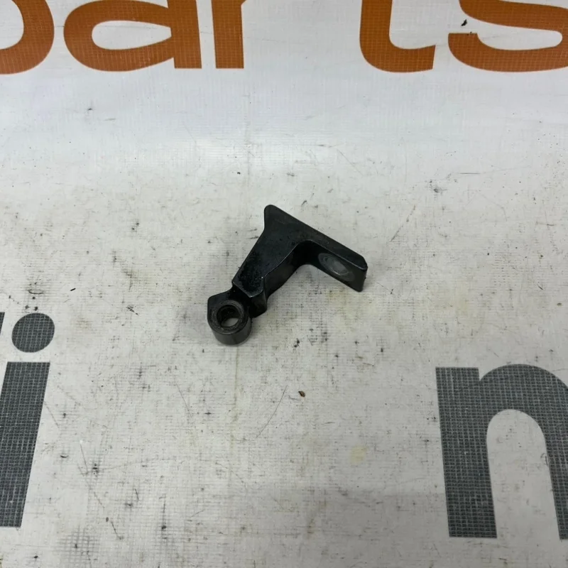 Петля двери Audi S8 2017 D4 4H