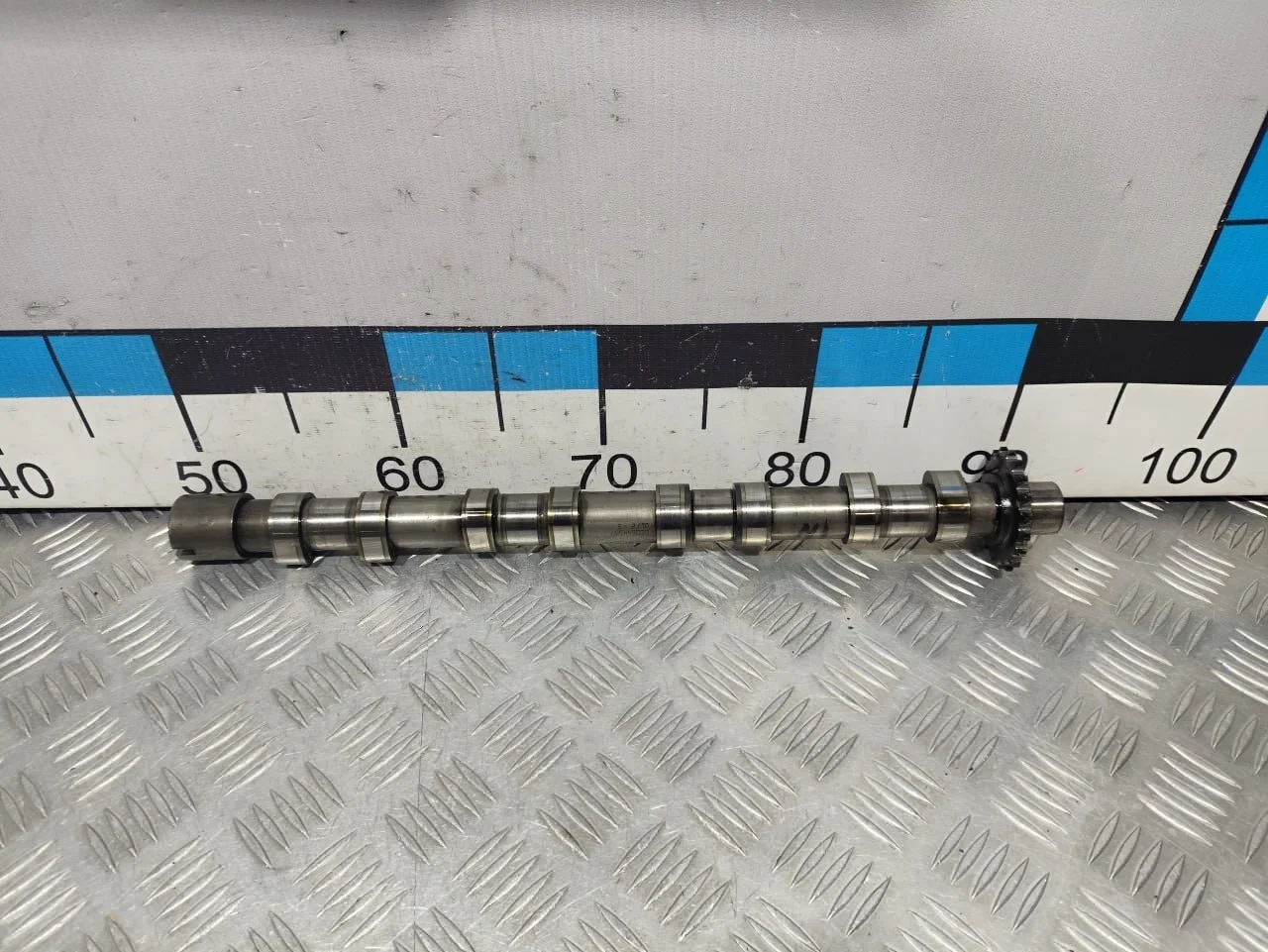 [Б/У] Распредвал впускной [Код: 00588967 ]