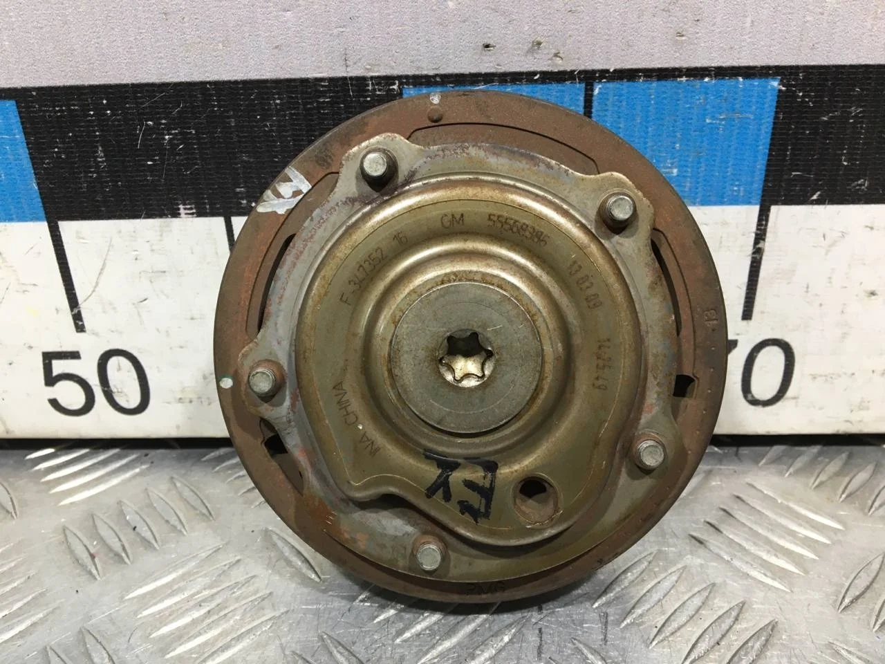 [Б/У] Механизм изменения фаз ГРМ впуск [Код: 00588843 ]