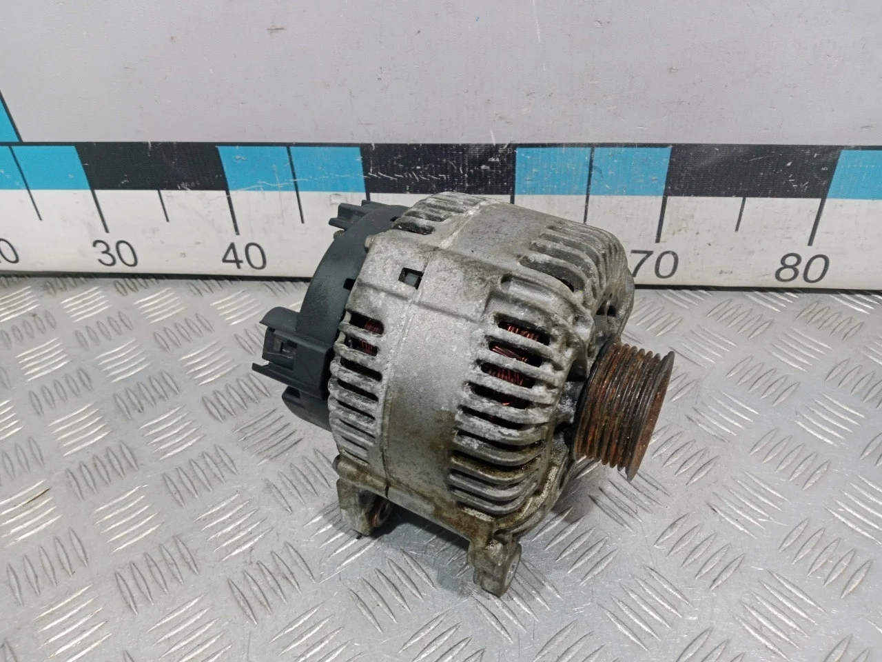 [Б/У] Генератор 12V / 180А [Код: 00588789 ]