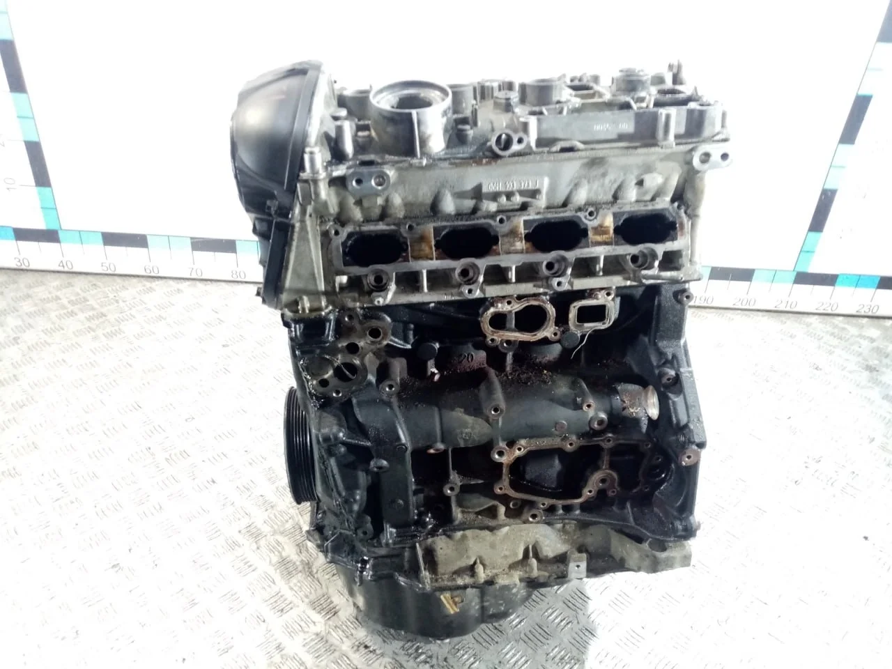 [Б/У] Двигатель CDNC 2.0 - (Состояние: столб - блок 06H103011AP,гбц 06H103064L,коленвал 06H105021M,шатуны 06J198401B,поршня 06H107065DM,распредвалы 06H109022BD 06H109021K , масляный насос 06H115105AM) [ХОРОШЕЕ] [Код: 00581287 ]