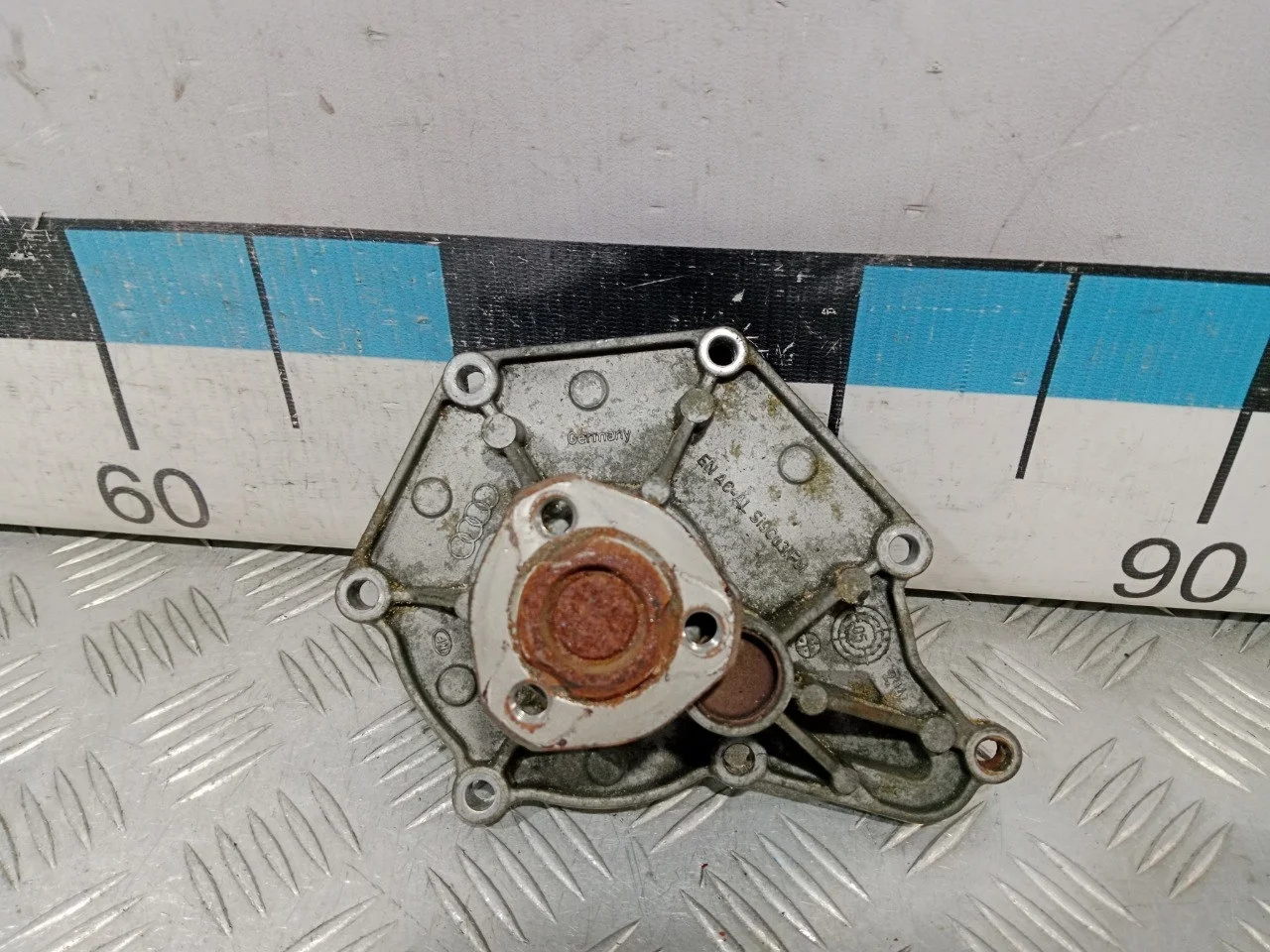 [Б/У] Насос водяной (помпа) [Код: 00587346 ]