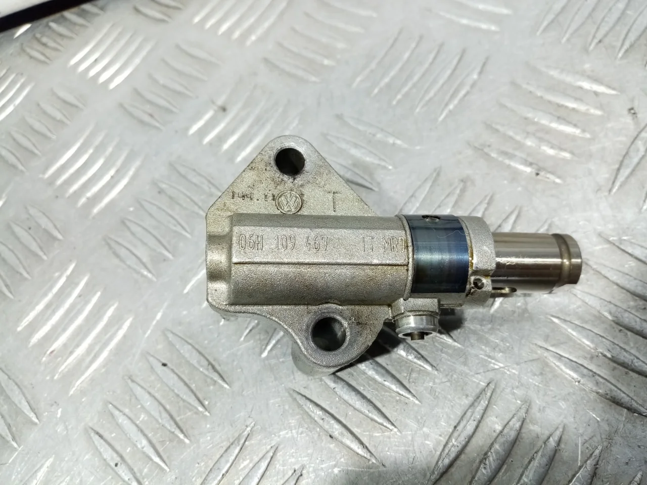 [Б/У] Натяжитель цепи ГРМ [Код: 00585855 ]