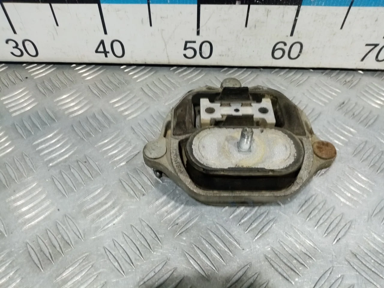 [Б/У] Опора КПП vag [Код: 00580845 ]