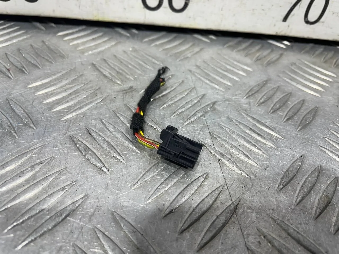 [Б/У] Разьем 4-pin VAG [Код: 00589014 ]