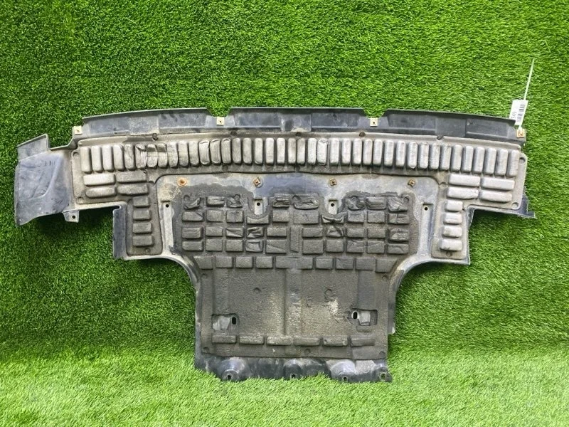 Защита двигателя Audi Q7 2012 7L8825285C 4L CJT 3.0