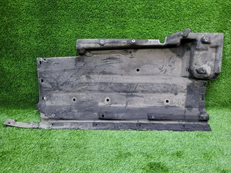 Защита днища Audi Q5 2013 8R0825207E 8R CNC 2.0T, левая