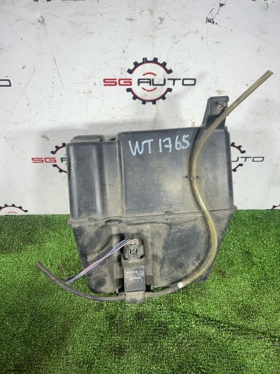 Бачок омывателя Toyota Celica 2003 ZZT231