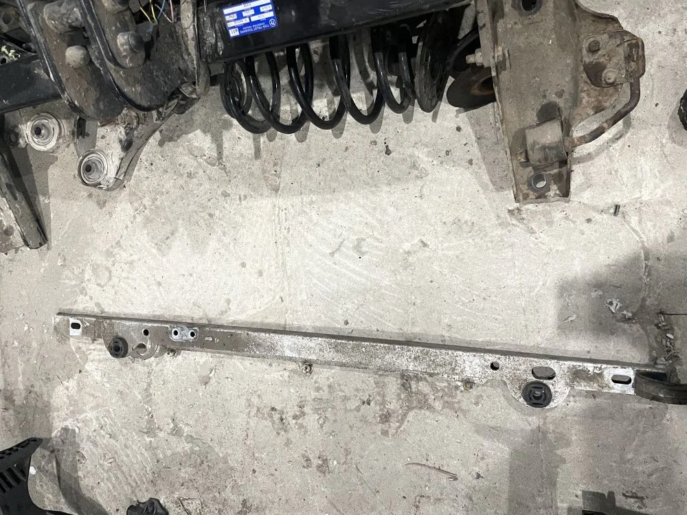 планка под радиаторы opel corsa D