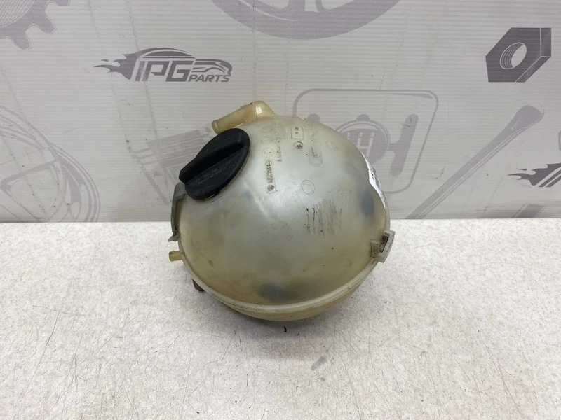 Расширительный бачок Mercedes-benz Viano 2004 W639