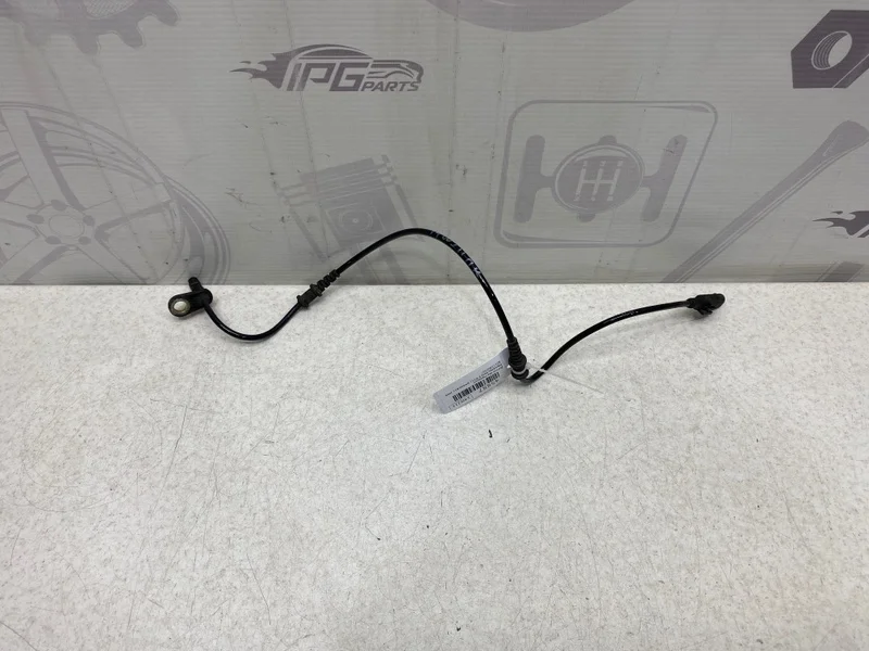 Датчик abs передний Mercedes-benz 2008 W211