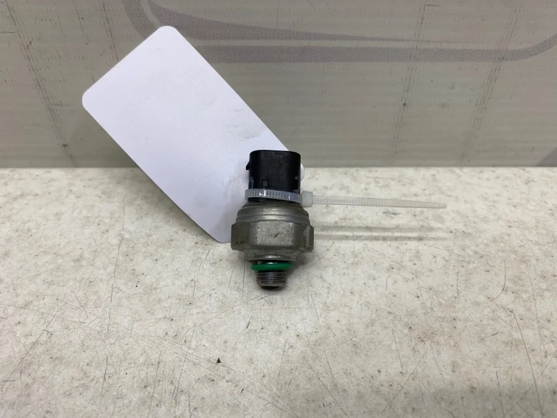 Датчик давления кондиционера BMW X1 2017 F48