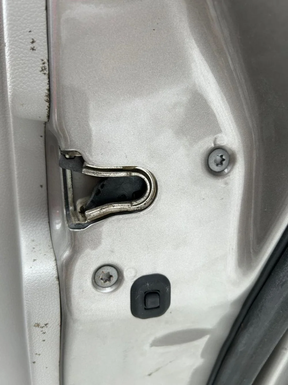 Замок задней правой двери Mercedes-Benz W164