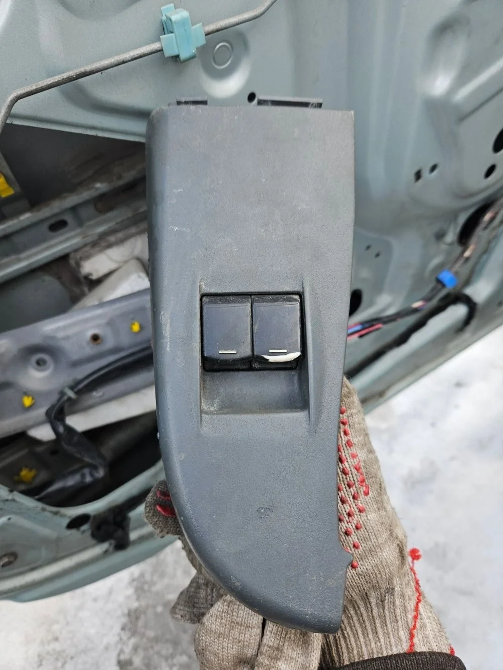 Блок кнопок на Nissan Almera B10 Classic