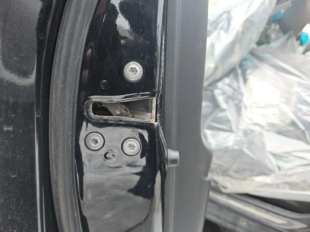 Замок двери передней левой на Toyota Camry XV40