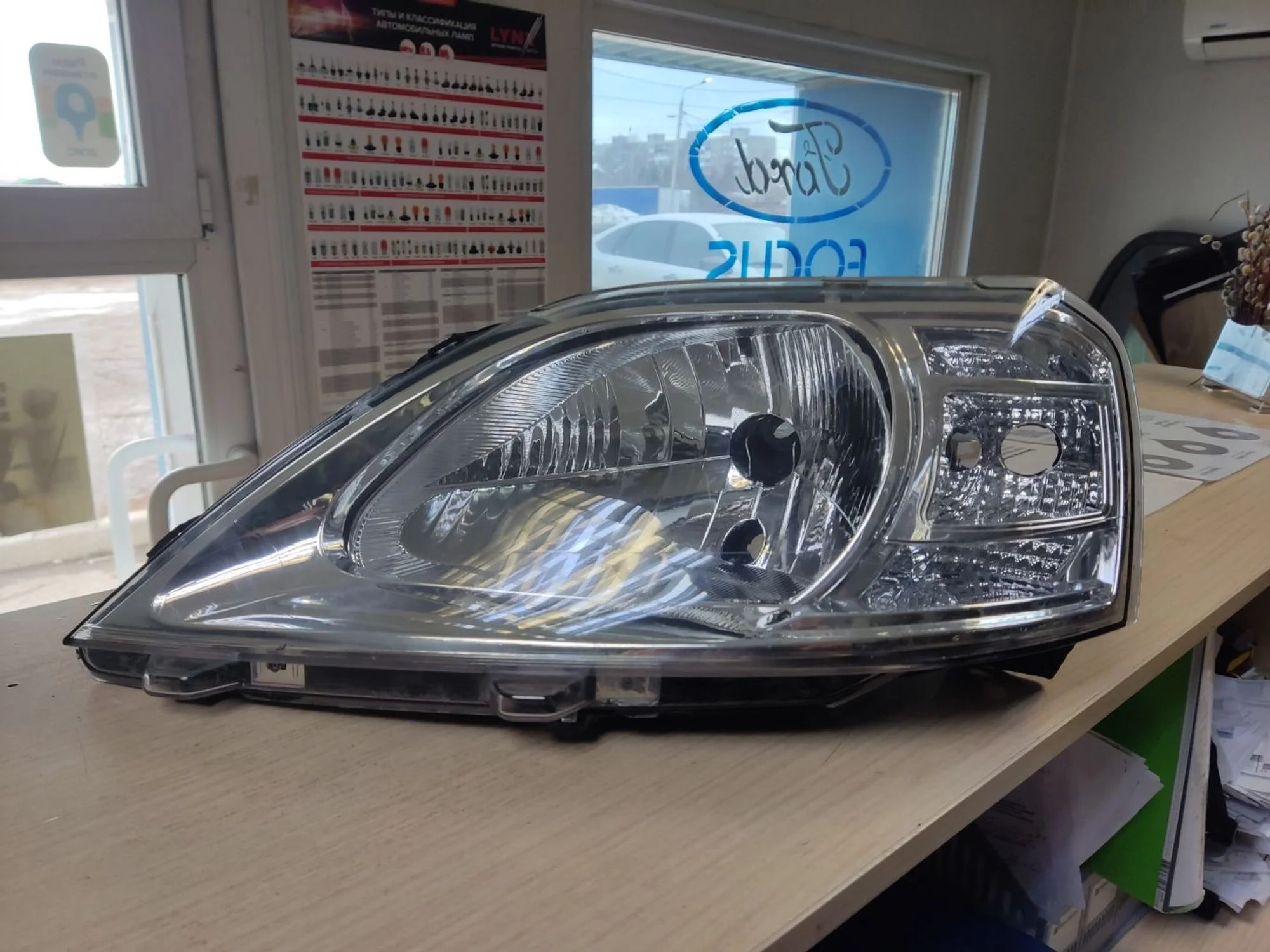 Фара левая ВАЗ (LADA) Largus, I (2012—2023) 2014