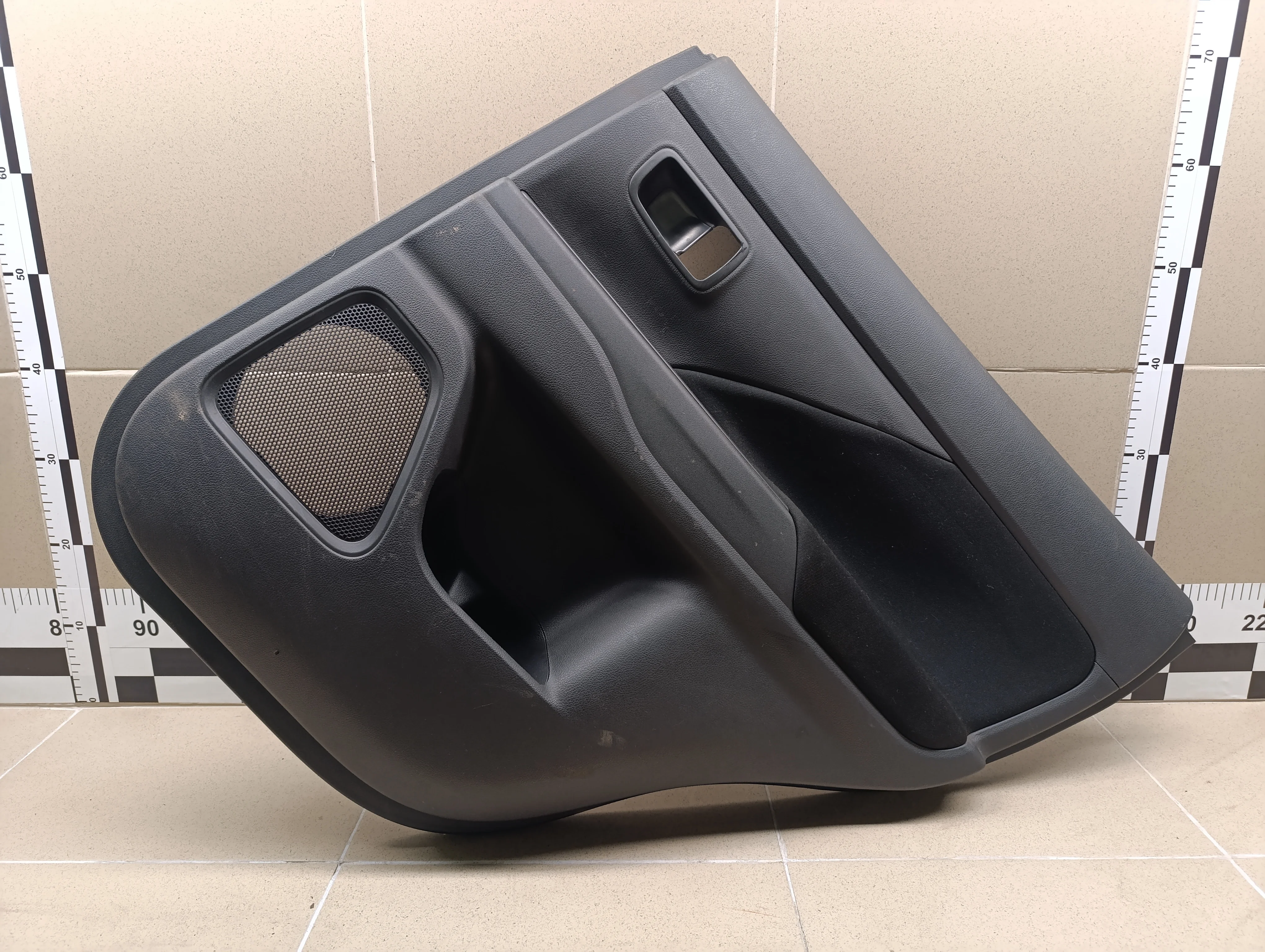 Обшивка двери задней правой Outlander (GF) 2012>