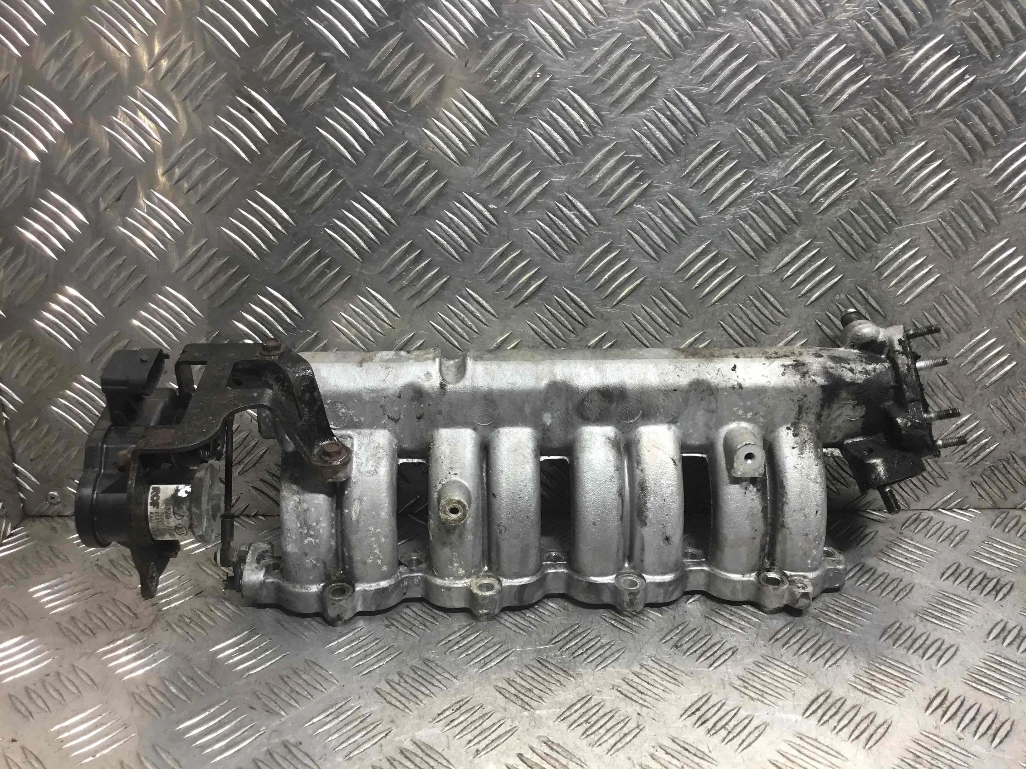 Сервопривод заслонок впускного коллектора Kia Ceed 1 поколение 2006 - 2010 дизель 1.5 CRDi Механика Х/б