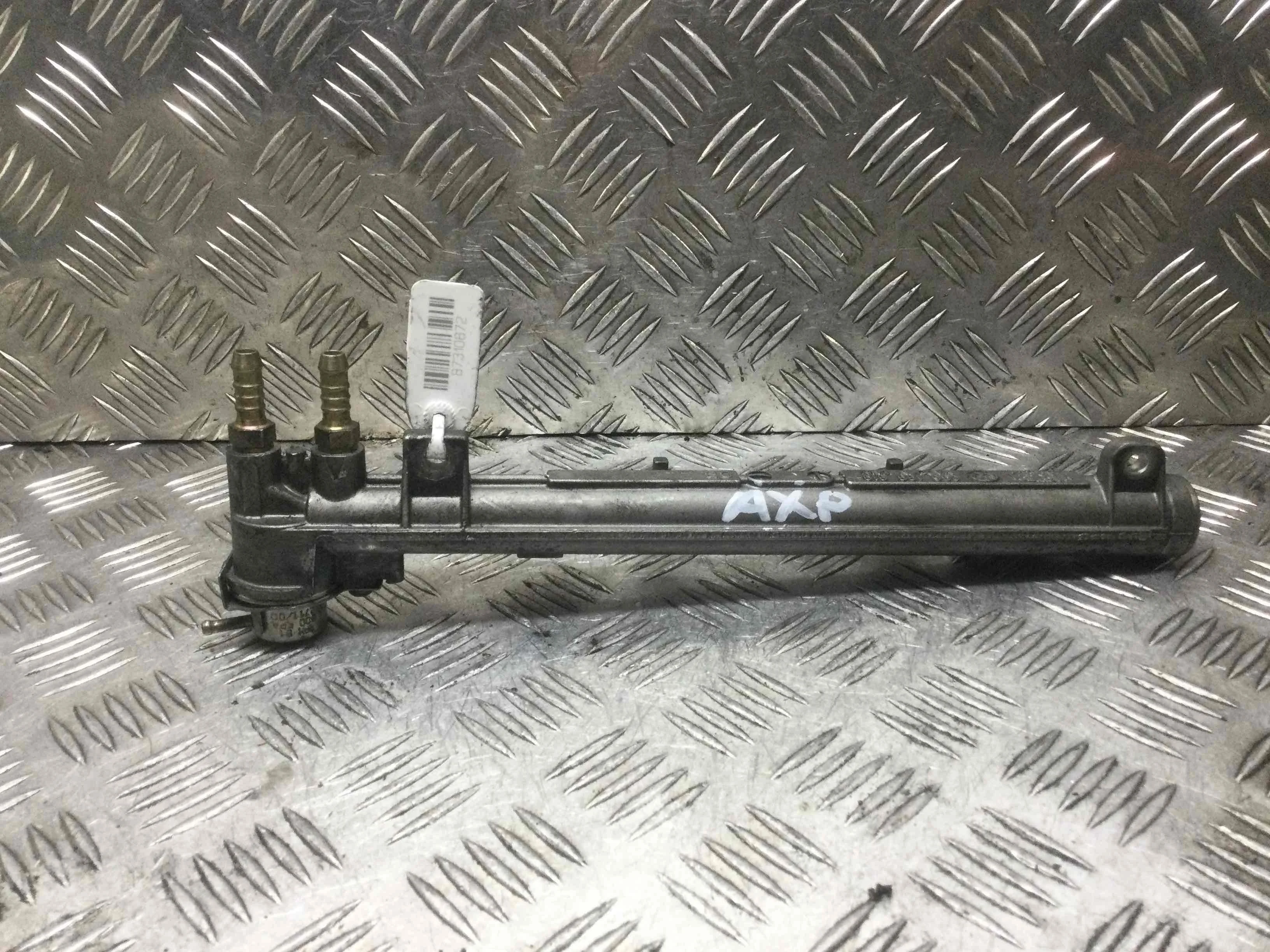 Топливная рампа Volkswagen Golf 4 поколение (1997-2004) бензин 1.4 i Механика Х/б