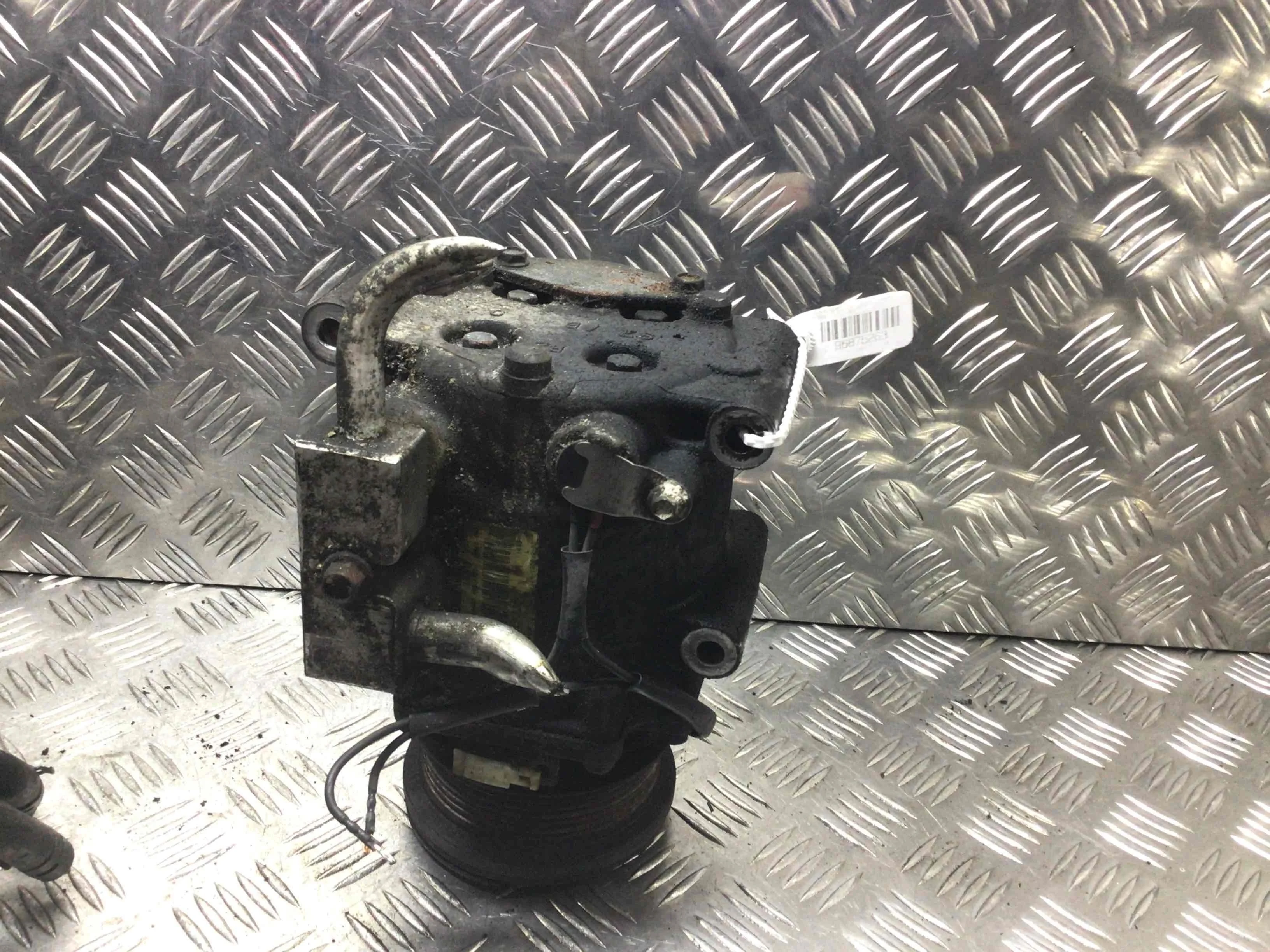 Компрессор кондиционера Ford Focus 1 поколение (1998-2001) дизель 1.8 TDCi Механика Х/б