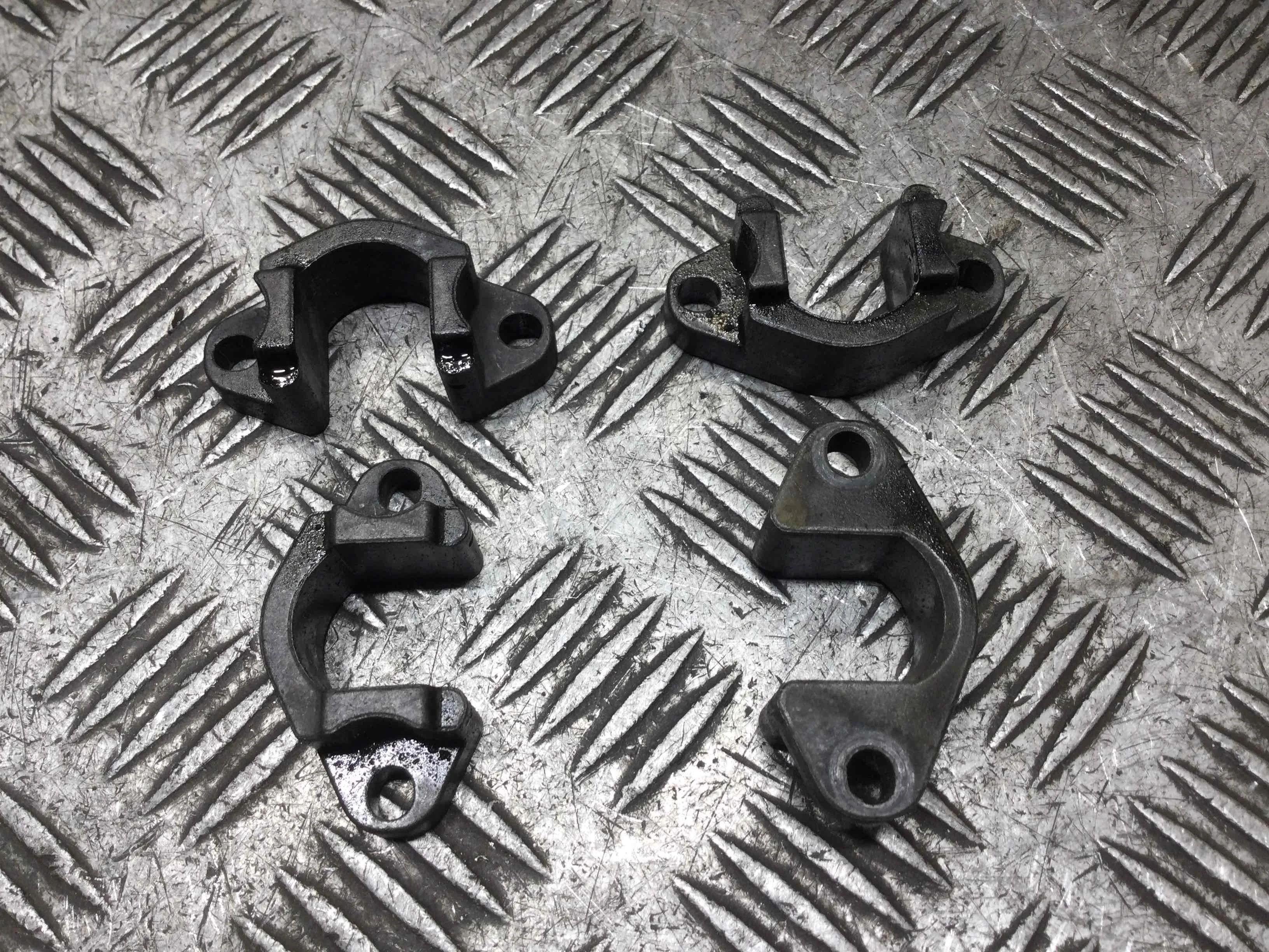 Скоба (кронштейн) крепления форсунки BMW 3-Series 3-Series E46 1998 - 2006 дизель 2.0 TD Автомат Купе