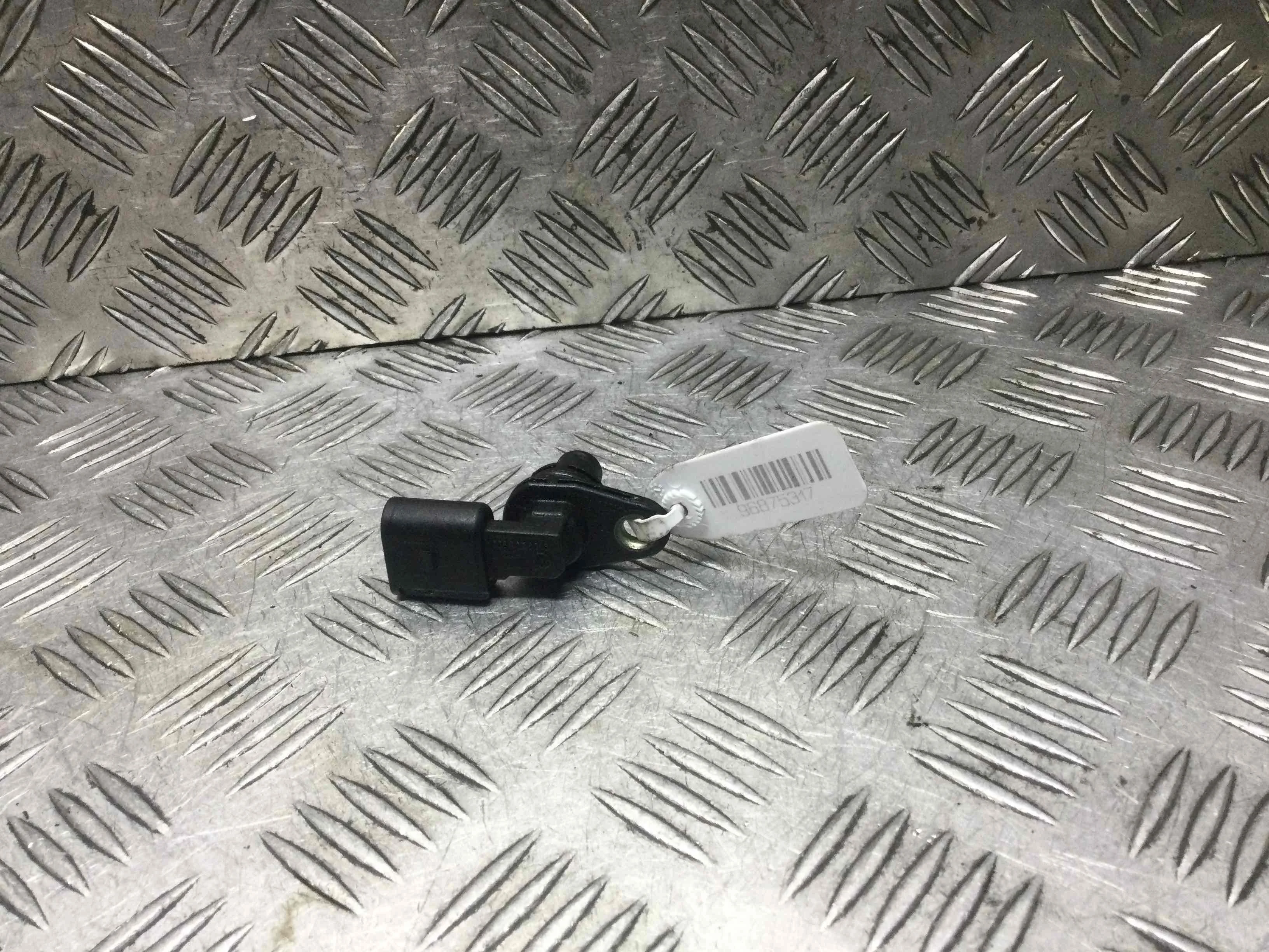 Датчик распредвала Volkswagen Golf 4 поколение (1997-2004) бензин 1.6 i Механика 5-дв, х/б