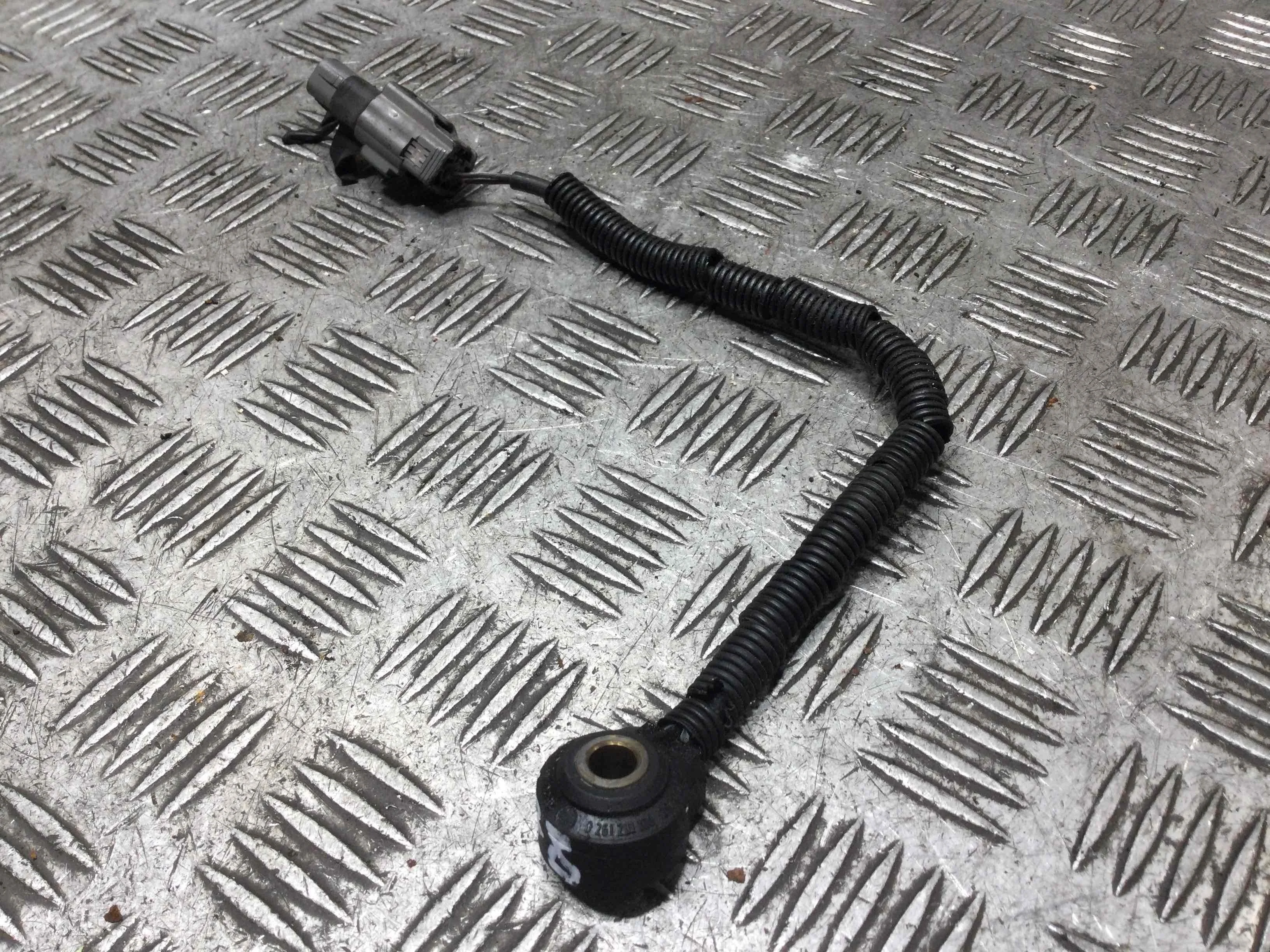 Датчик детонации Mazda 3 3 II (BL) 2008 - 2013 бензин 2.0 i Механика Х/б