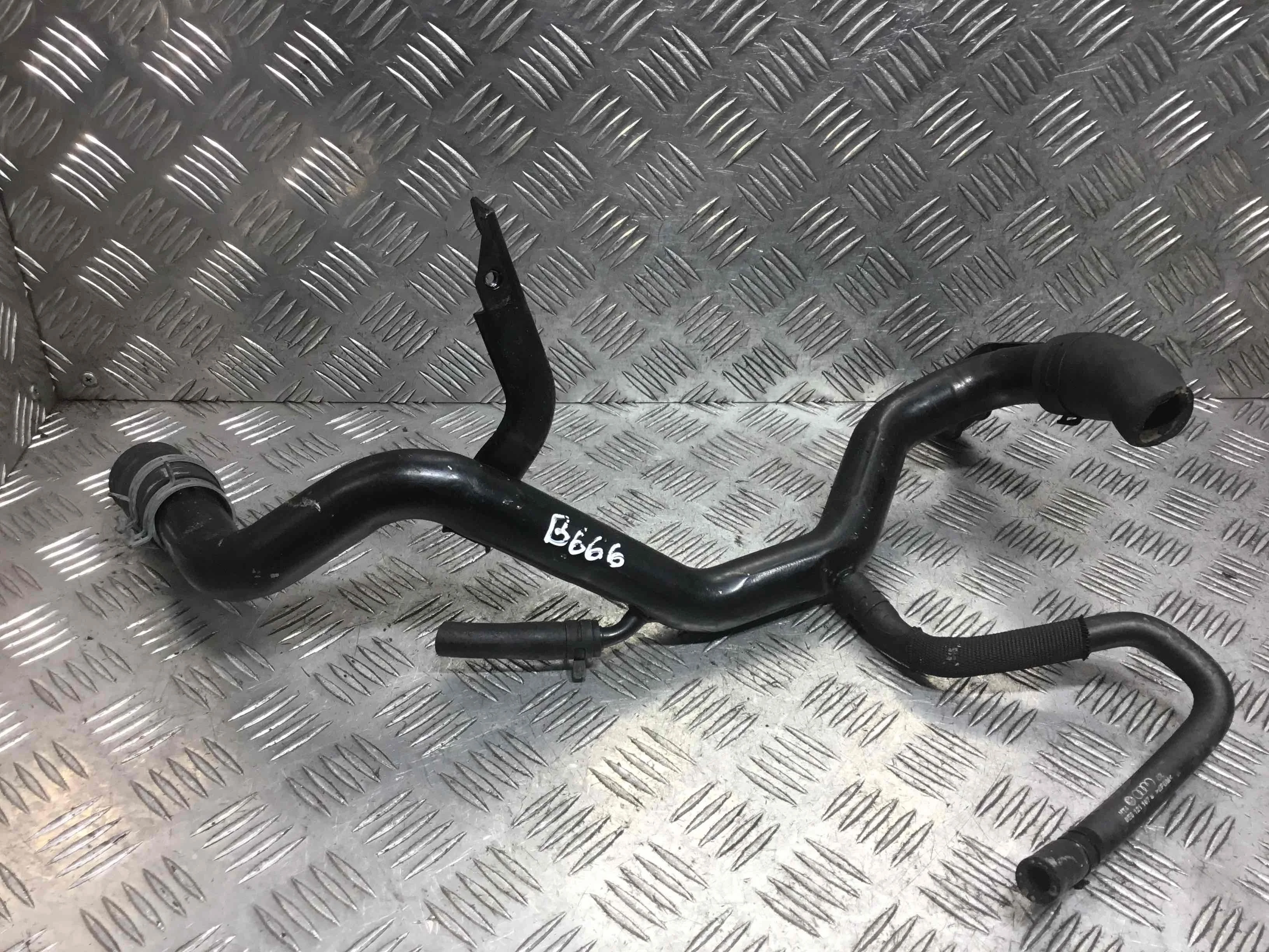 Трубка охлаждающей жидкости металлическая Audi A4 B7 (2004-2008) дизель 2.0 TDI Механика Седан