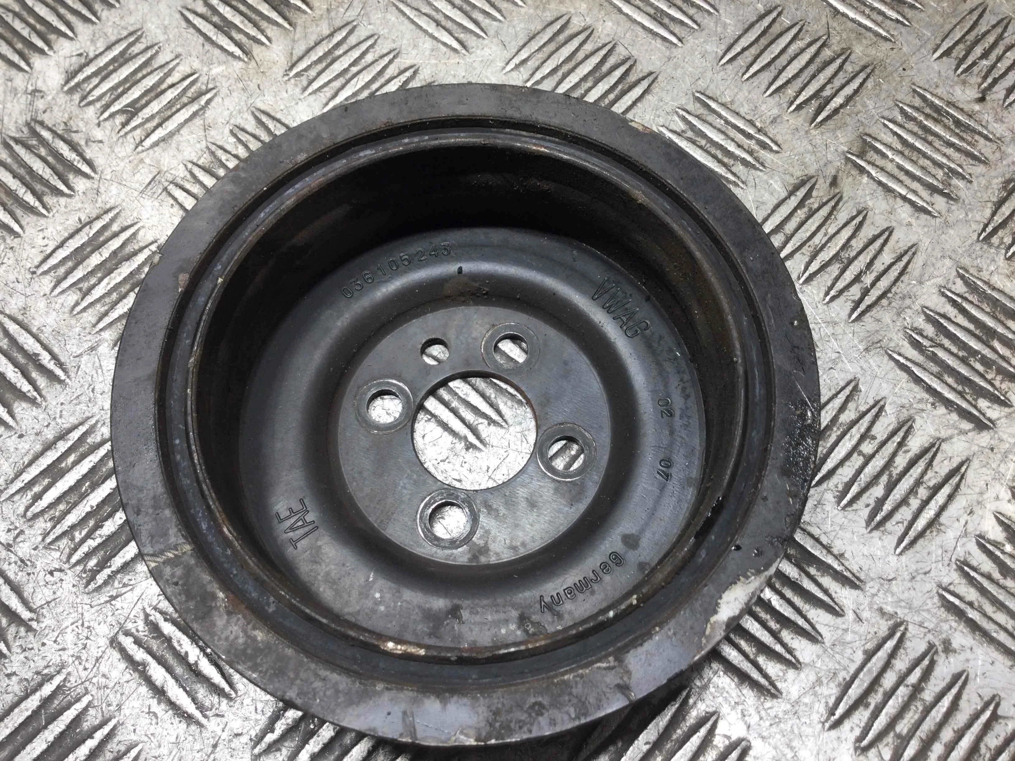 Шкив коленвала SEAT Leon 2 поколение (2005-2009) дизель 2.0 TDI Механика Х/б