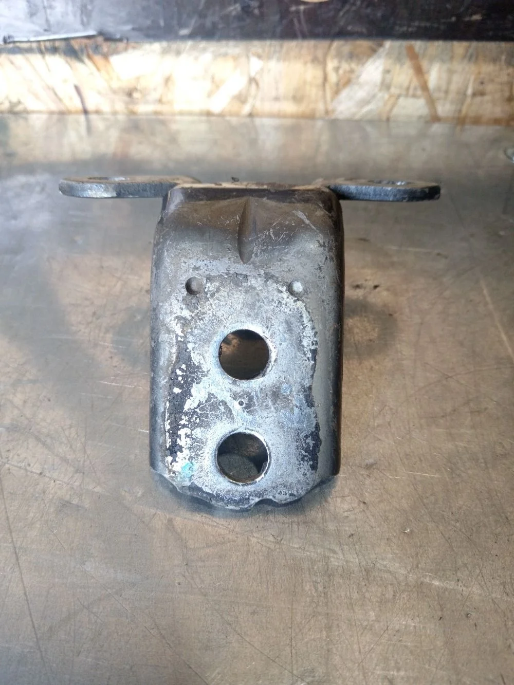 Петля двери передней Nissan Navara D40 рестайлинг (2010—2015) 2010 KAP