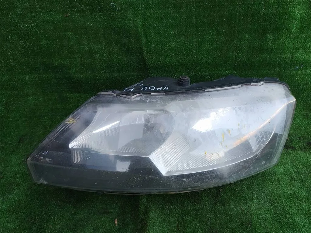 Б.у. фара SKODA RAPID NH SKODA RAPID NH